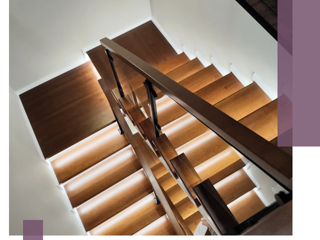 Изготовление П-образных лестниц под ключ в Пензе