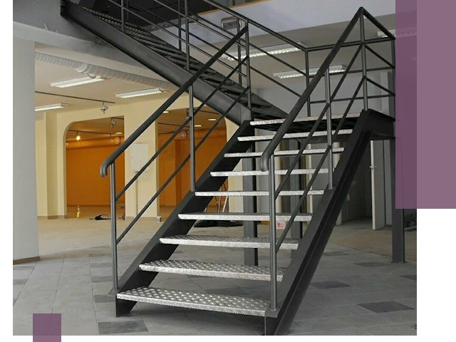 Лестницы для офиса в Пензе: изготовление, монтаж, демонтаж