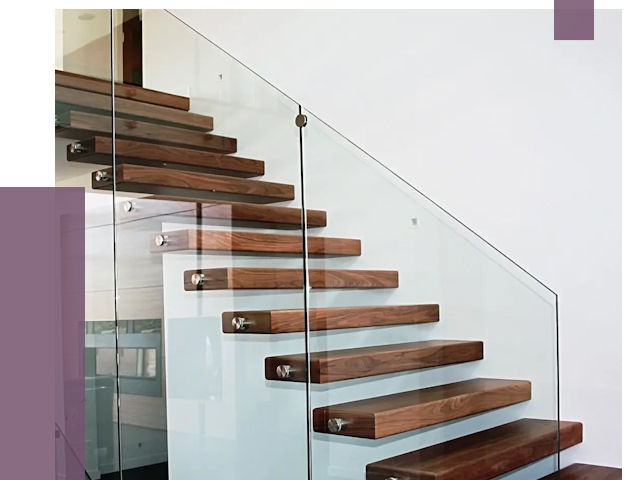 Стеклянные перила для лестницы в Пензе от 14884 руб.