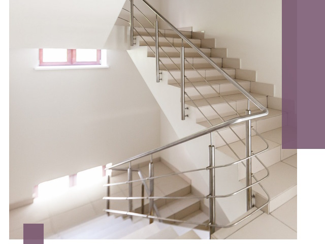 Установка и замена перил в подъезде в Пензе