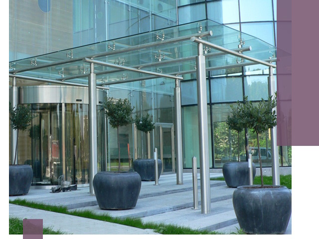 Навесы из стекла на заказ в Пензе — монтаж и установка