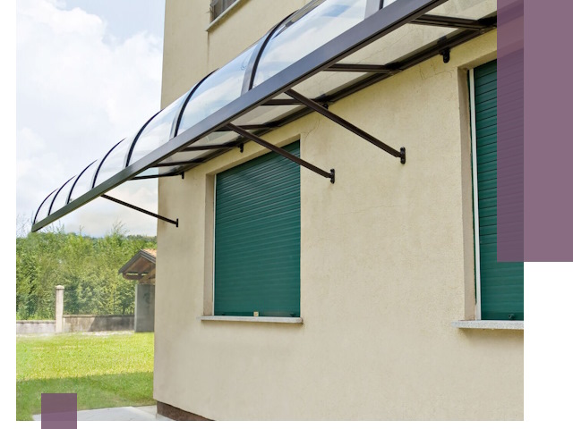 Козырьки над окнами в Пензе — изготовление и монтаж по выгоде